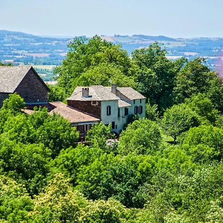 Ferienhaus Aux Gites De Roucayrols 4 Plus 2 Enfants