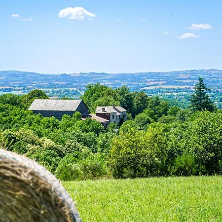 Ferienhaus Aux Gites De Roucayrols 4 Plus 2 Enfants *