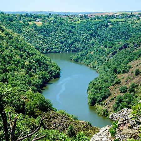 Aux Gites De Roucayrols 4 Plus 2 Enfants Pampelonne