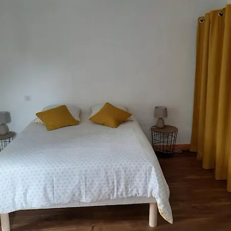 Aux Gites De Roucayrols 4 Plus 2 Enfants Ferienhaus *